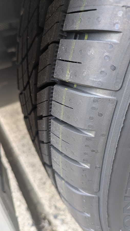 Continental ExtremeContact DWS06 PLUS 285/30ZR19 98Y XL | タイヤの