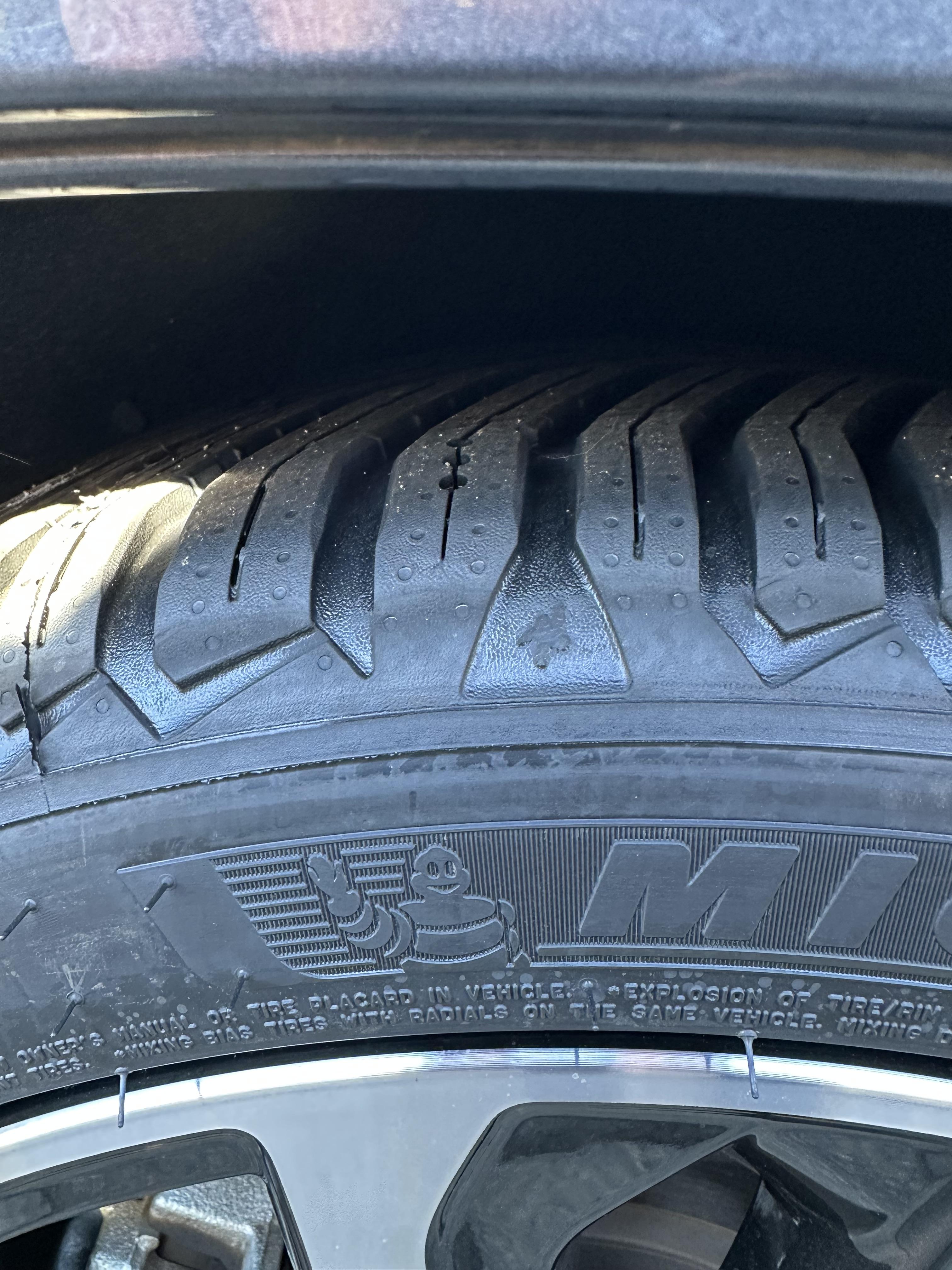 MICHELIN CROSSCLIMATE CROSSCLIMATE 2 215/60R17 100V XL