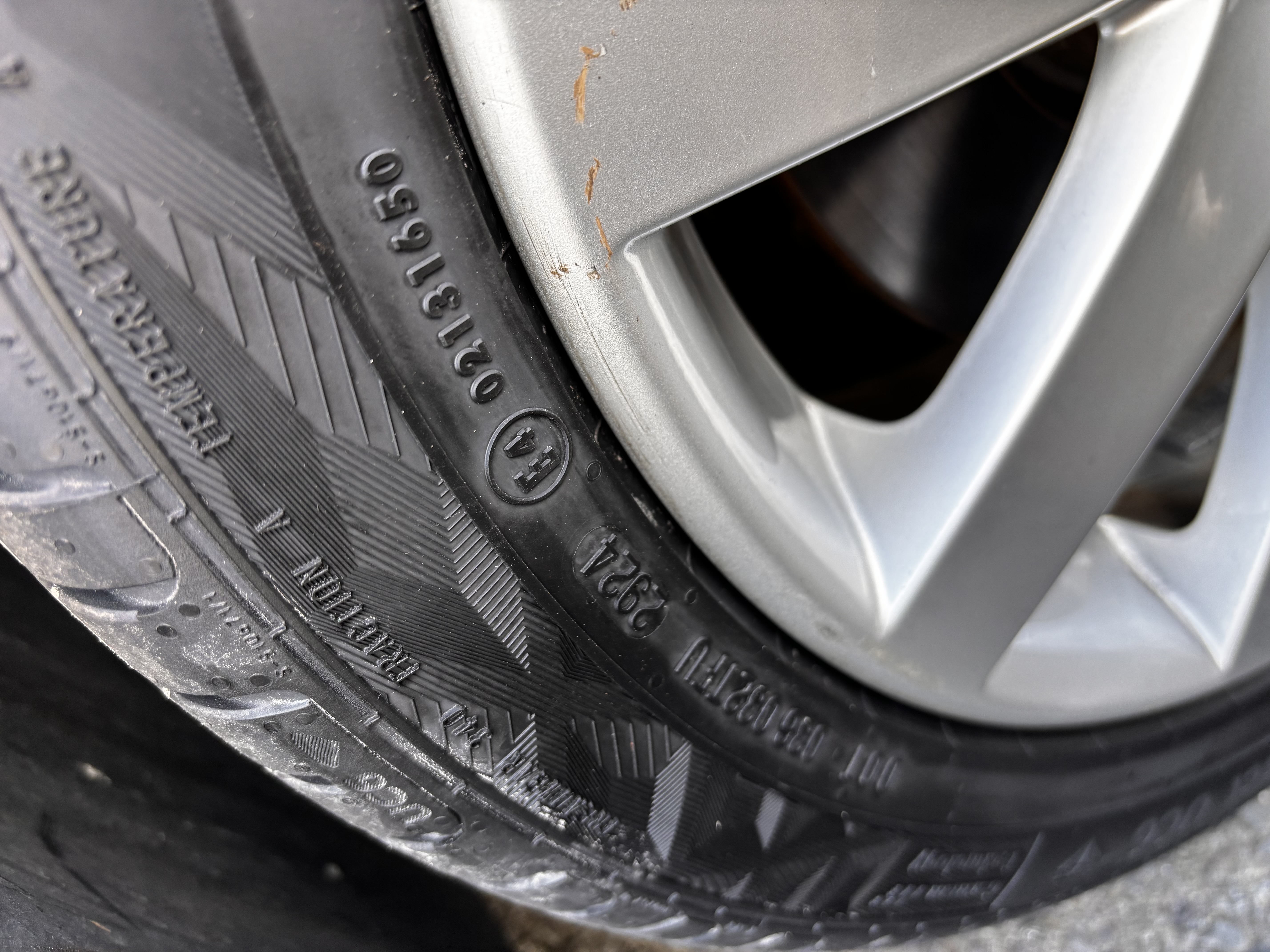 Continental UltraContact UltraContact UC6の評判・評価 Continental UltraContact UltraContact UC6の評判・評価