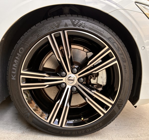 KUMHO ECSTA PS71 225/40R19 93Y XL | タイヤの通販 販売と交換