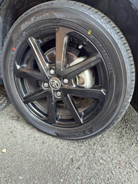 YOKOHAMA BLUEARTH AE01F 185/65R15 88S | タイヤの通販 販売と YOKOHAMA BLUEARTH AE01F 185/65R15 88S | タイヤの通販 販売と