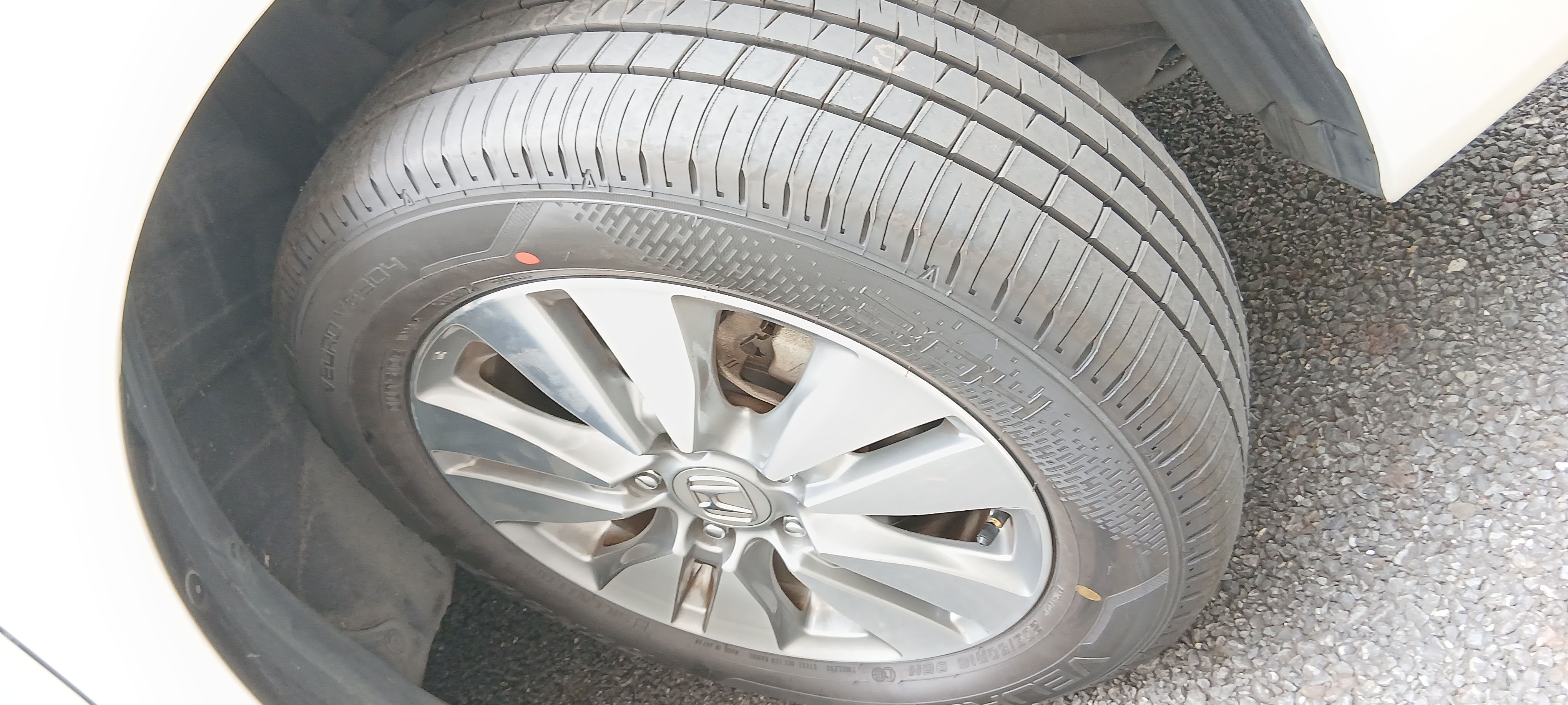DUNLOP VEURO VE304 225/45R18 95W XL | タイヤの通販 販売と