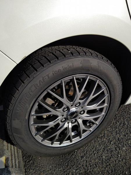KUMHO WINTERCRAFT ice Wi61 225/45R18 91R | タイヤの通販 販売と交換