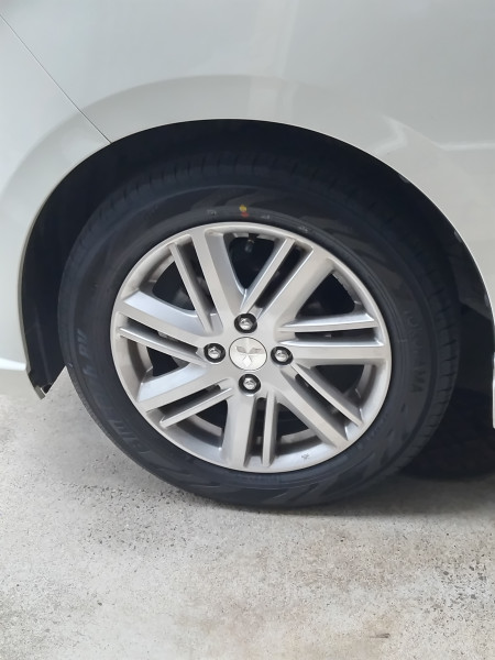 YOKOHAMA BluEarth-RV RV03CK 175/65R15 84H | タイヤの通販 販売と