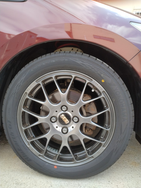 新品 YOKOHAMA BluEarth-GT AE51 195/65R15 15インチ 夏タイヤ 4本 2019年製 プリウス ルノー/カングー カローラ等　(VTK570) クレジットカード QRコード決済可能 新品 YOKOHAMA BluEarth-GT AE51 195/65R15 15インチ 夏タイヤ 4本