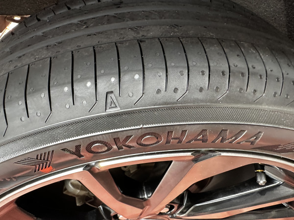 YOKOHAMA ADVAN dB V553 225/50R18 99W XL | タイヤの通販 販売と交換
