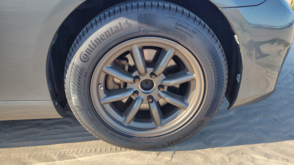 Continental UltraContact UC7 205/50R17 93W XL | タイヤの通販 販売