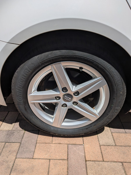 Continental UltraContact UltraContact UC6 225/55R17 101W XL