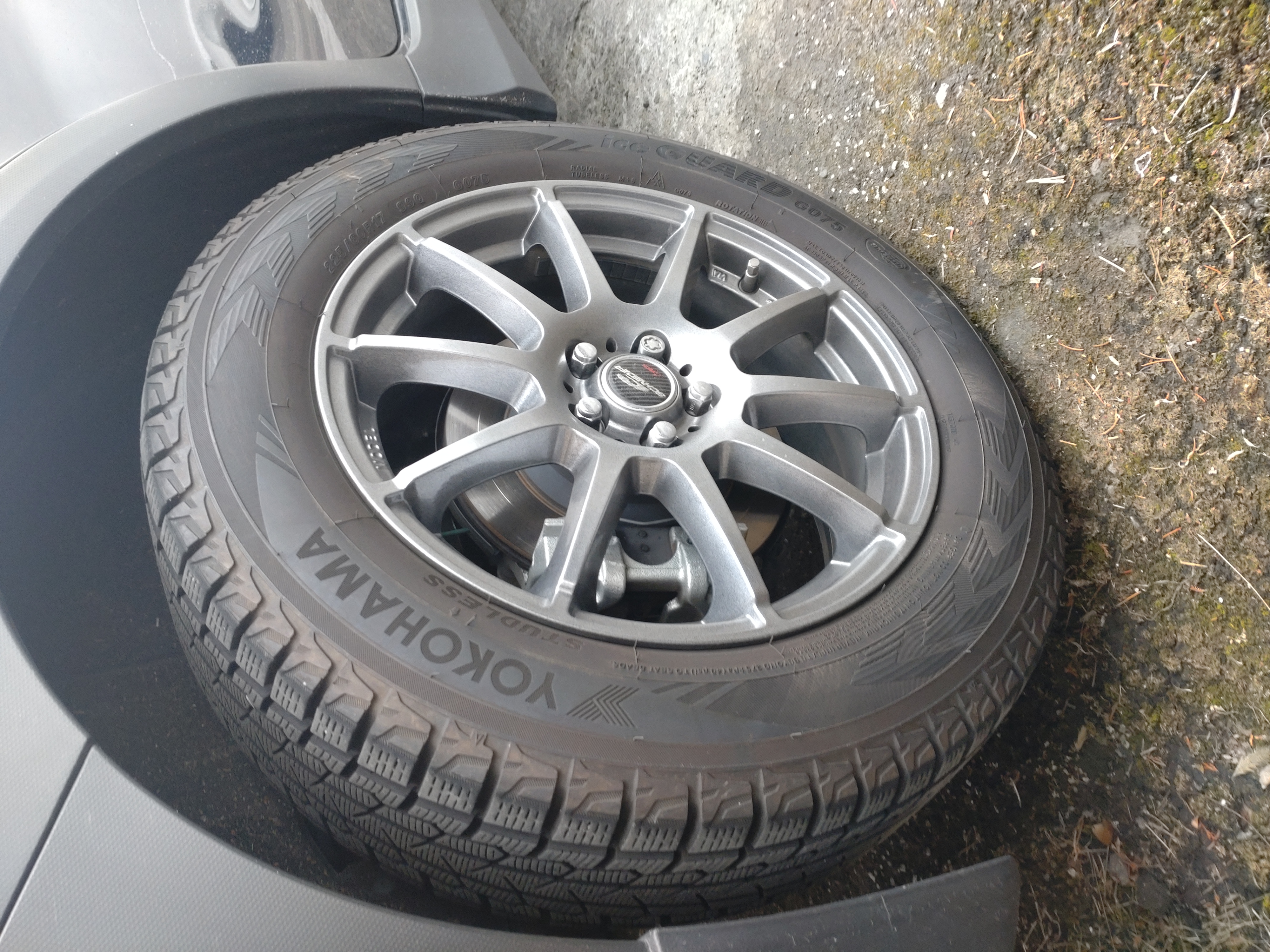美品）215/70R16 ice guard go75 YOKOHAMAタイヤ Amazon.co.jp: YOKOHAMA(ヨコハマタイヤ)スタッドレスタイヤ