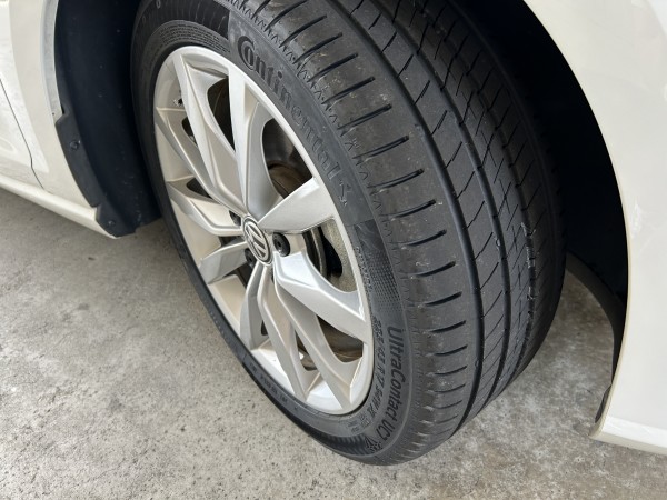 Continental UltraContact UC7 225/55R16 95W | タイヤの通販 販売と交換/交換予約のTIREHOOD